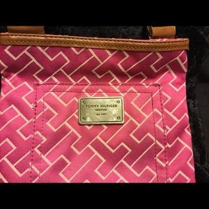 Pretty in pink Tommy Hilfiger small bag.